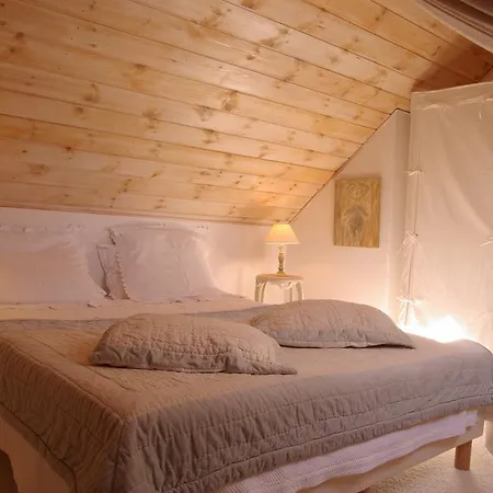 Maison D'hotes L'arnica Bed and breakfast La Bréole